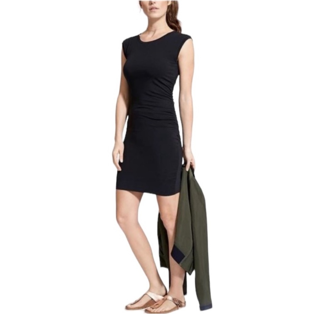 Athleta Carefree Tee Dress in Black Sz XSmall